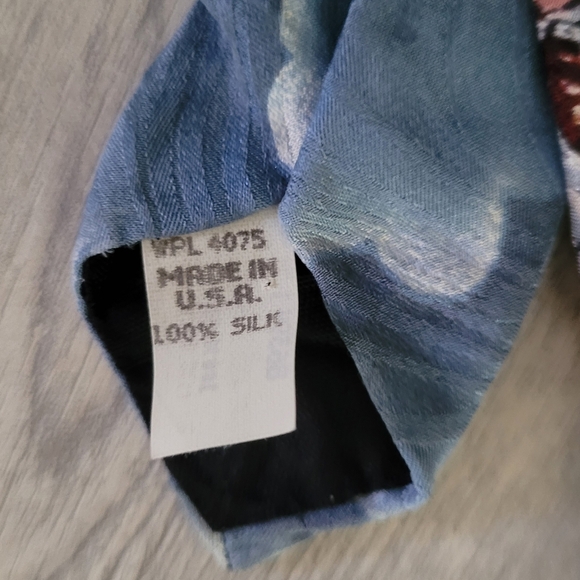 Vintage American Film Classics Wizard Of Oz Necktie 100% silk - Picture 2 of 4